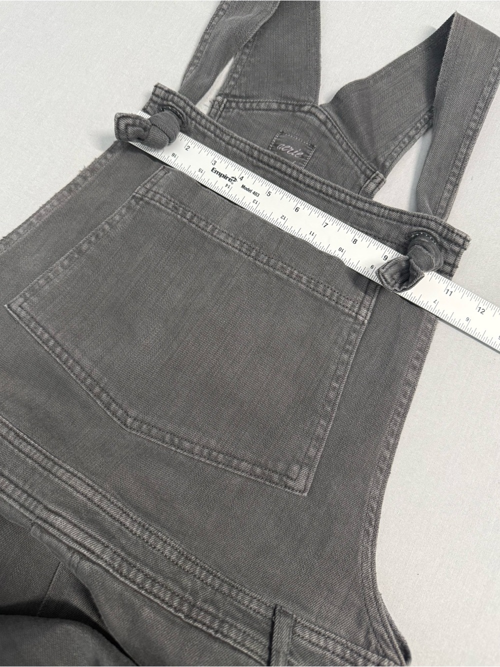 aerie Wide-Leg Overalls in Charcoal - Picture 4 of 11